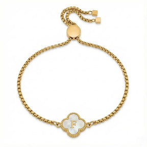 Armband mit Perlmutt-Kleeblatt und Initiale