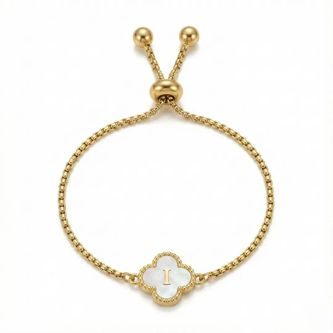 Armband mit Perlmutt-Kleeblatt und Initiale