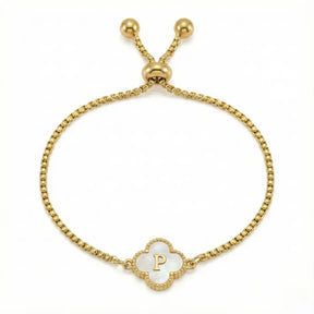 Armband mit Perlmutt-Kleeblatt und Initiale