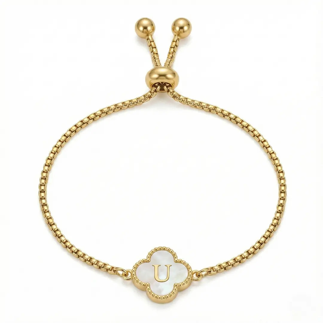 Armband mit Perlmutt-Kleeblatt und Initiale