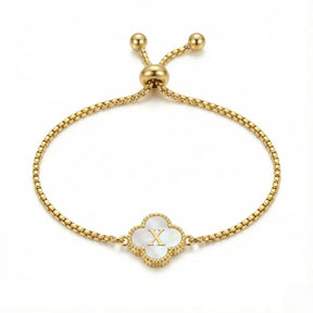 Armband mit Perlmutt-Kleeblatt und Initiale