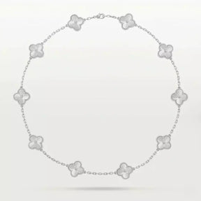 Elegante Kette mit Kleeblatt