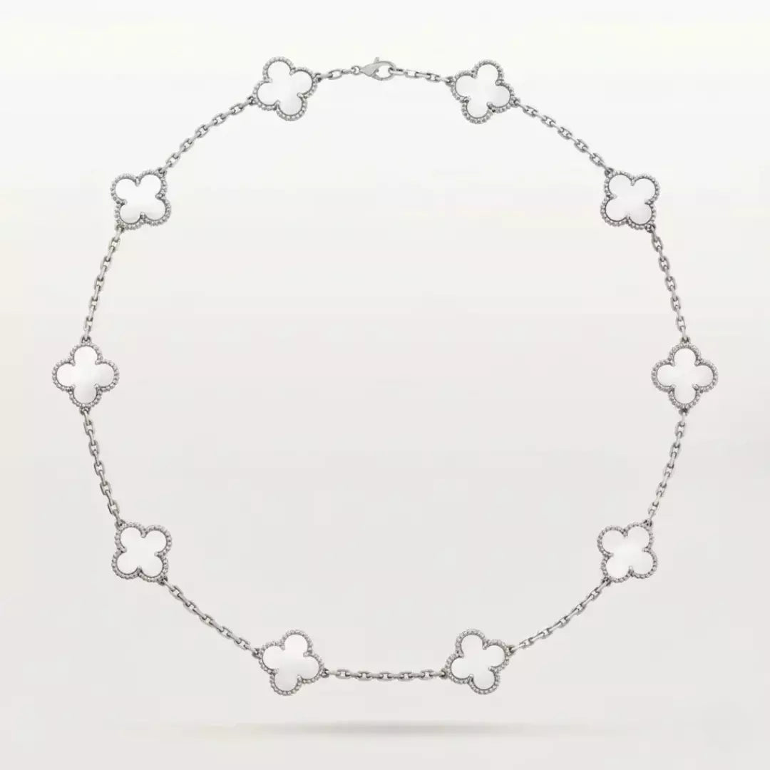 Elegante Kette mit Kleeblatt