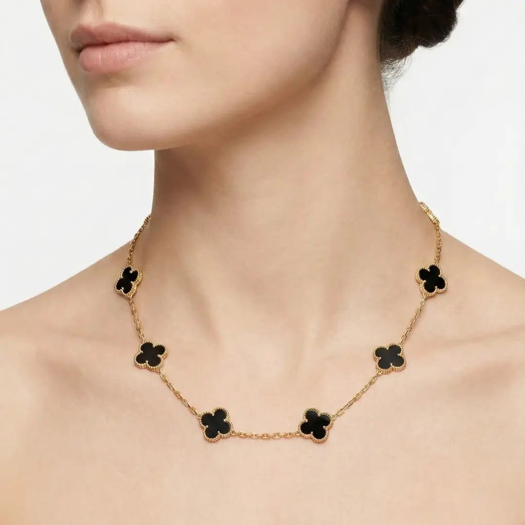 Elegante Kette mit Kleeblatt