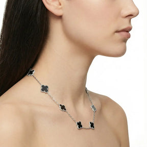 Elegante Kette mit Kleeblatt