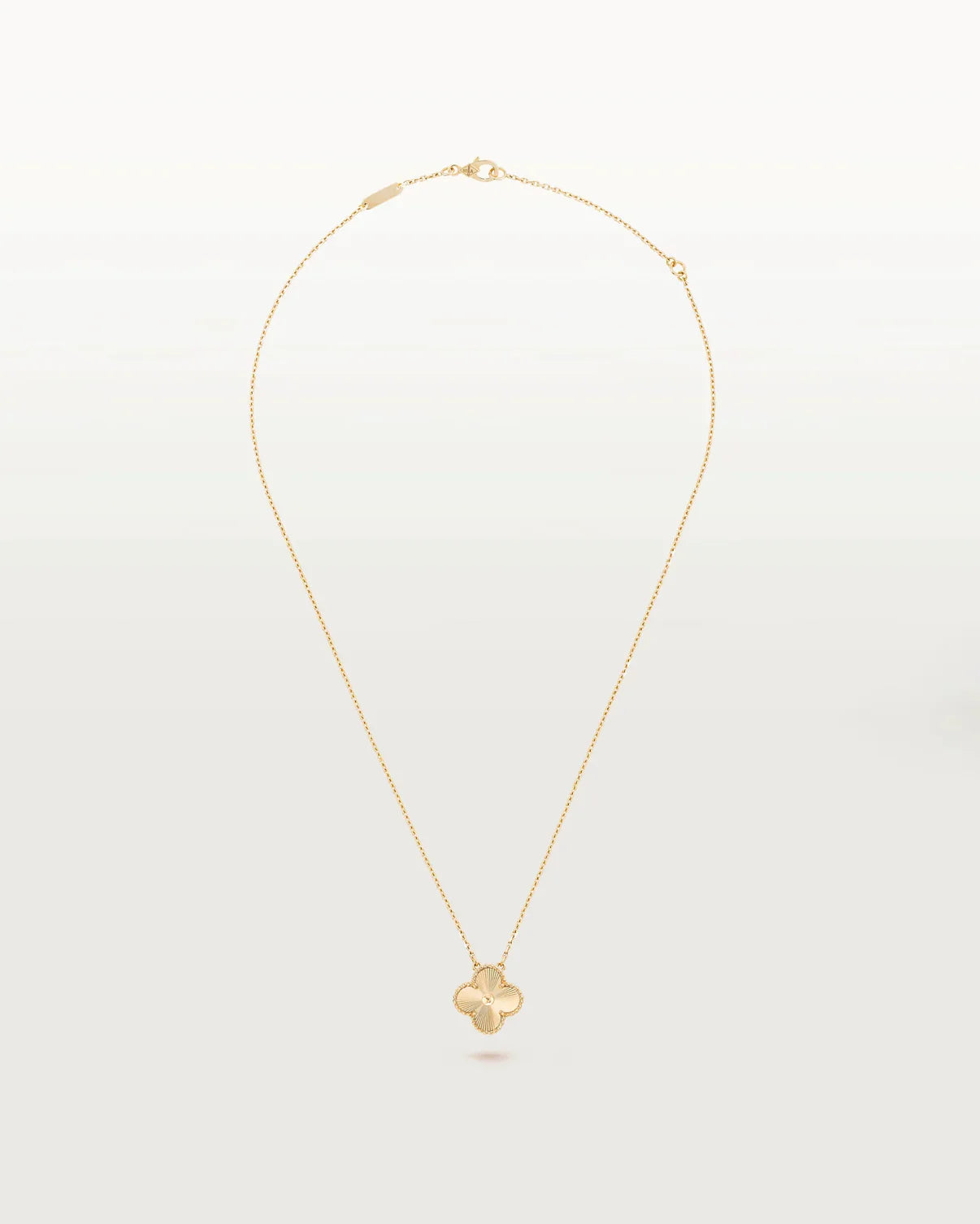 Kette mit Kleeblatt-Anhänger
