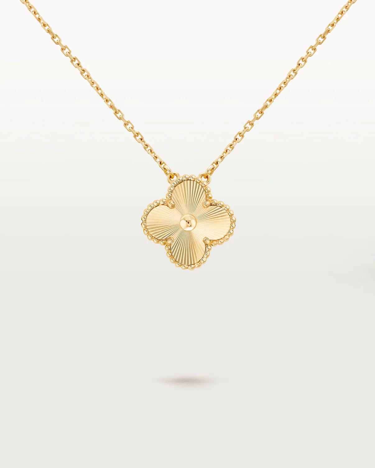 Kette mit Kleeblatt-Anhänger