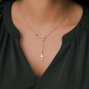 Kette mit Unendlichkeit und Kreuz