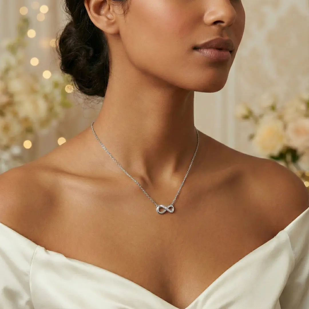 Kette mit Unendlichkeits-Symbol