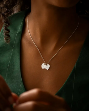 Kette mit zwei Herzen und Gravur